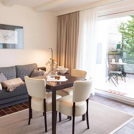 Ferienappartement Hennen Apartment *